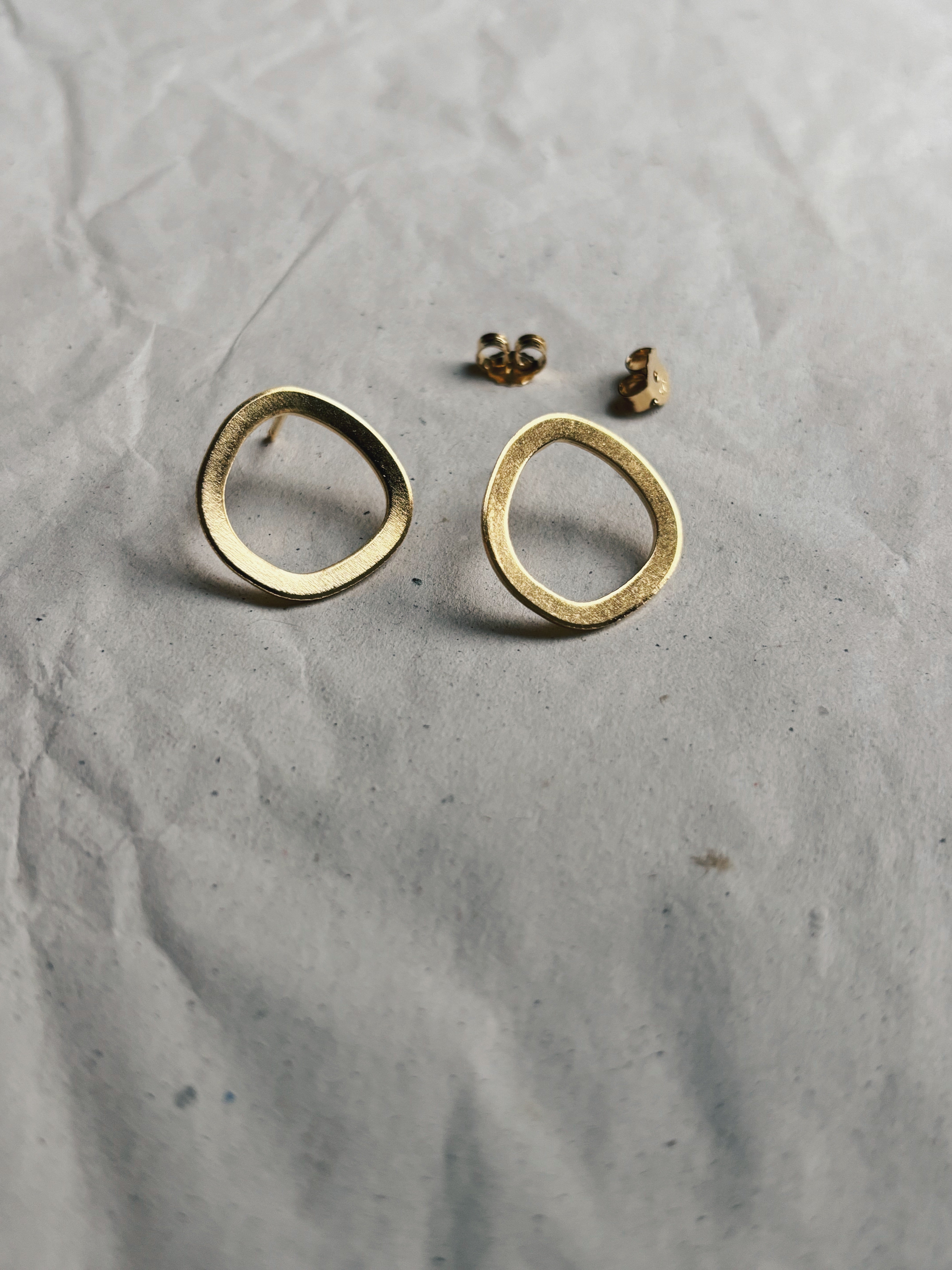 FW'24 - oorbellen ORGANIC.O (Zilver en Verguld)