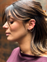 FW25 - Set Huggie Hoops + Chain EarCuff (Zilver of Verguld) (Pre-Order)