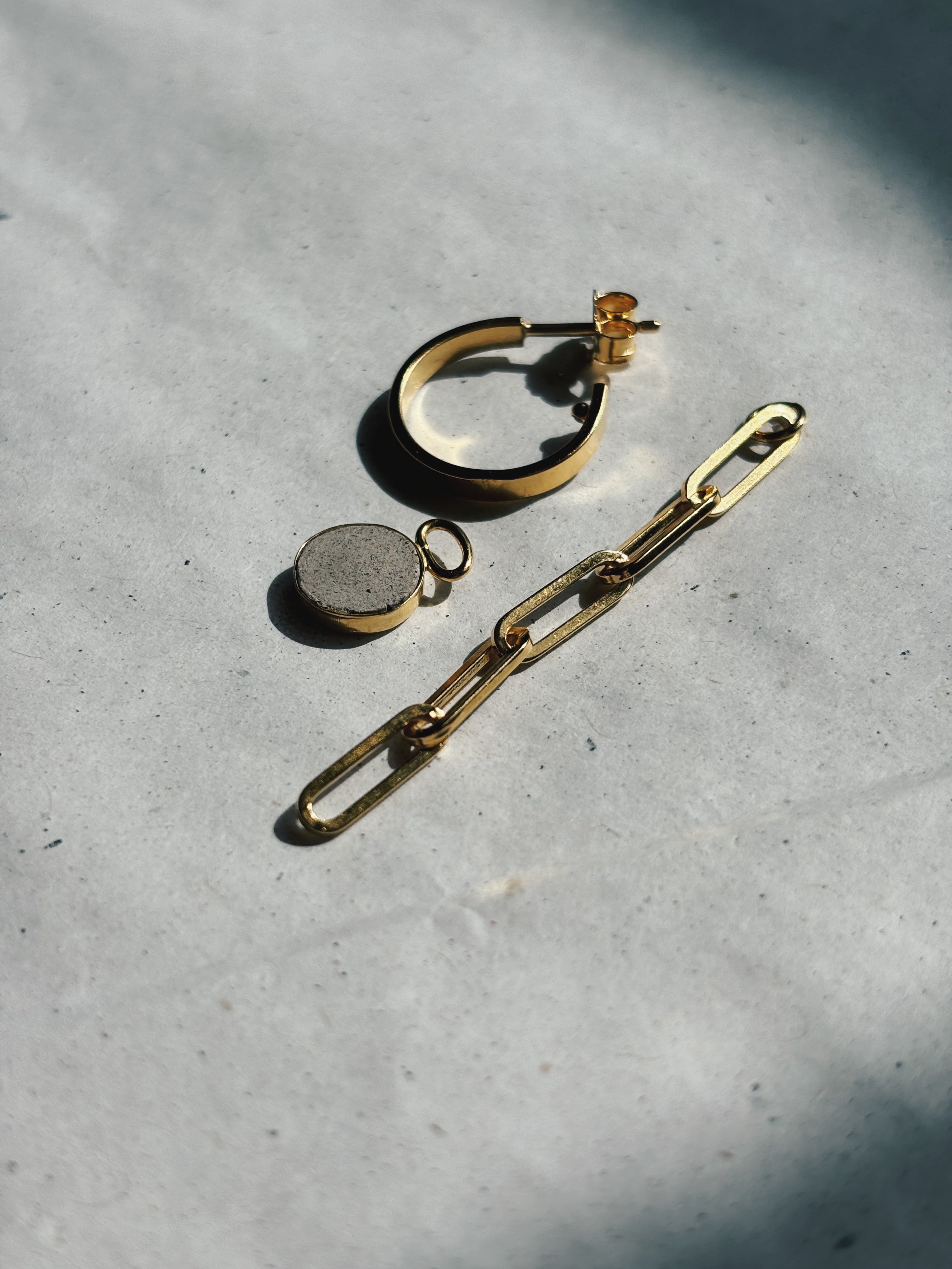 SS24 - (PRE-ORDER / eind febr) Modulaire Creoles / BOX N°2 (Asymmetrisch paar) - Verguld