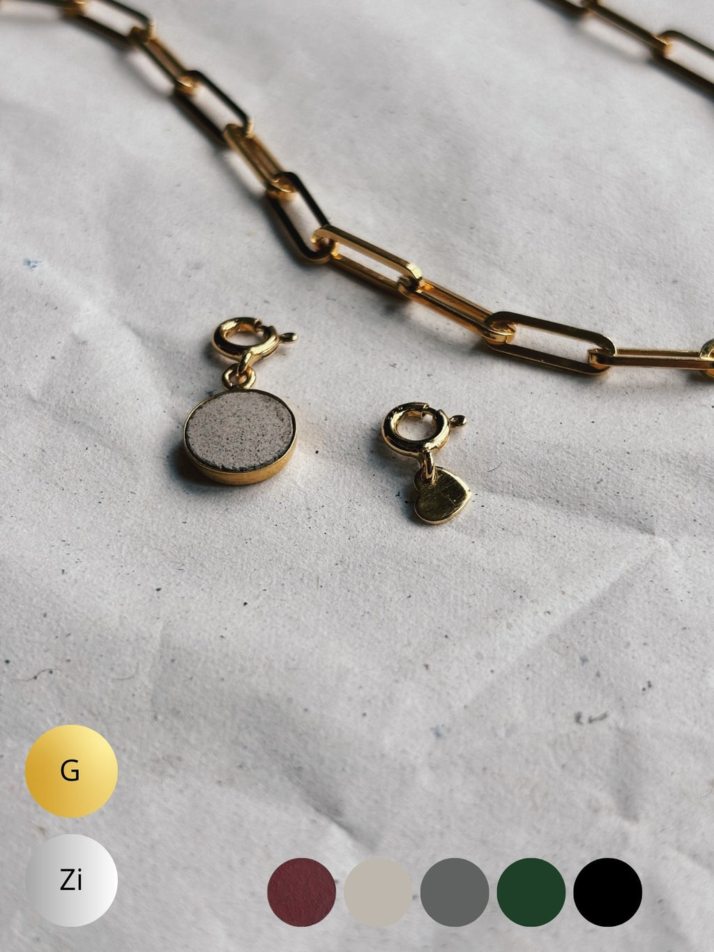 CAPSULE LETTER COLLECTION - Hangertjes (Zilver of Verguld + kleuropties)