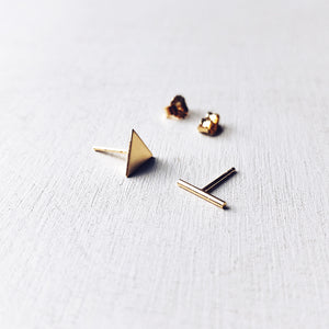 BASIC - oorbellen - triangle/bar - verguld