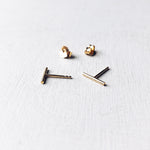 BASIC - oorbellen - simple bar - verguld
