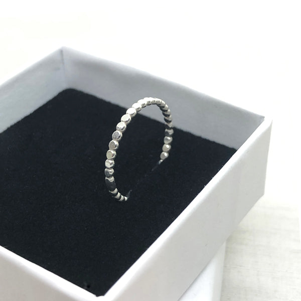 MINIMALsilver RING - platte bolletjesring 925zilver OF 18k verguld