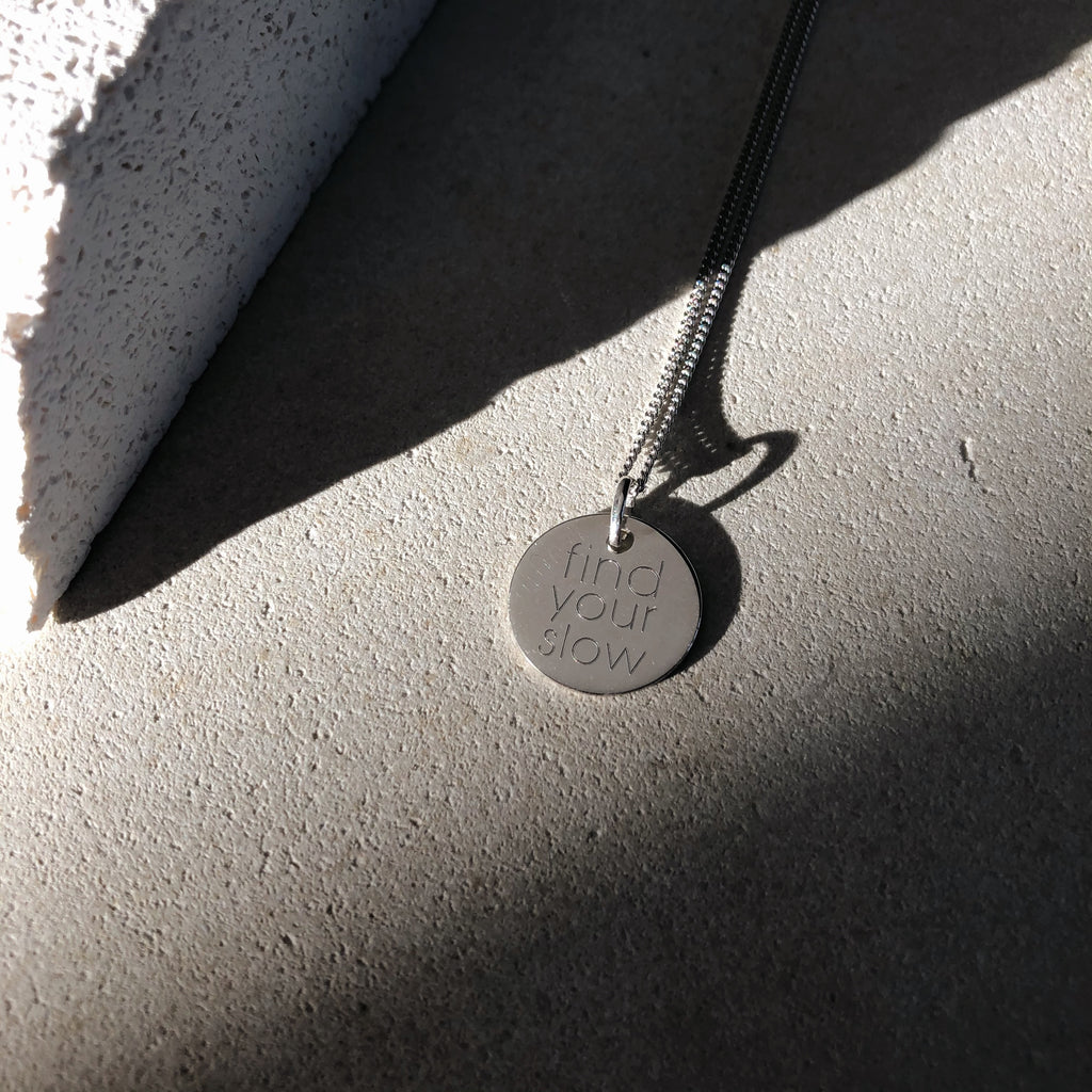 FIND YOUR SLOW halsketting - Verguld of Zilver
