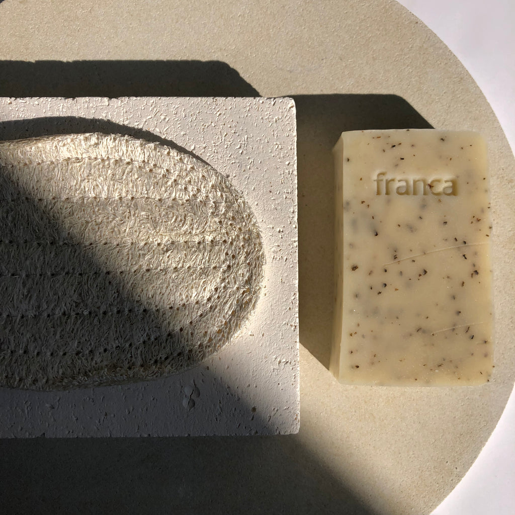 CURATED PIECES - Natural Soap + Loofah Soapdish