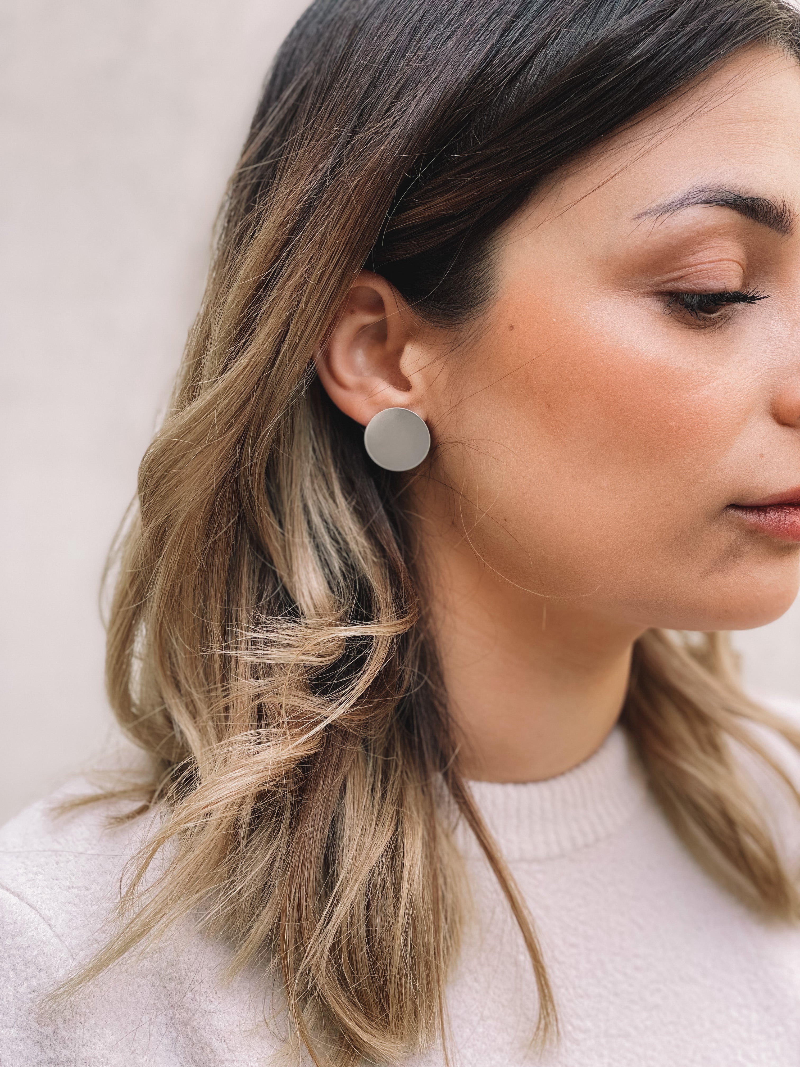 SS'22 - Asymmetric Round - zilver